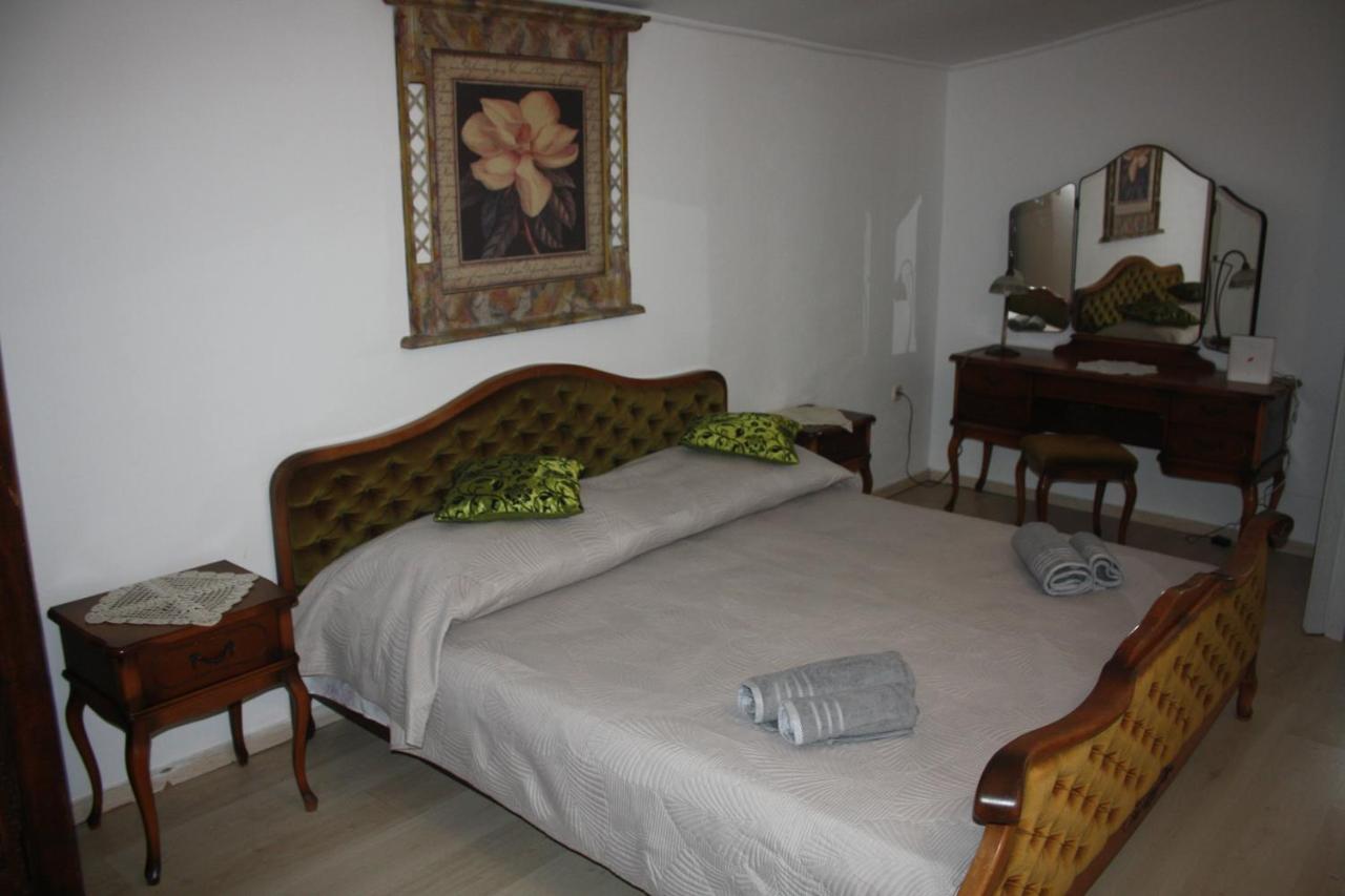 Kuca Za Odmor Lana Apartman Kršan Kültér fotó