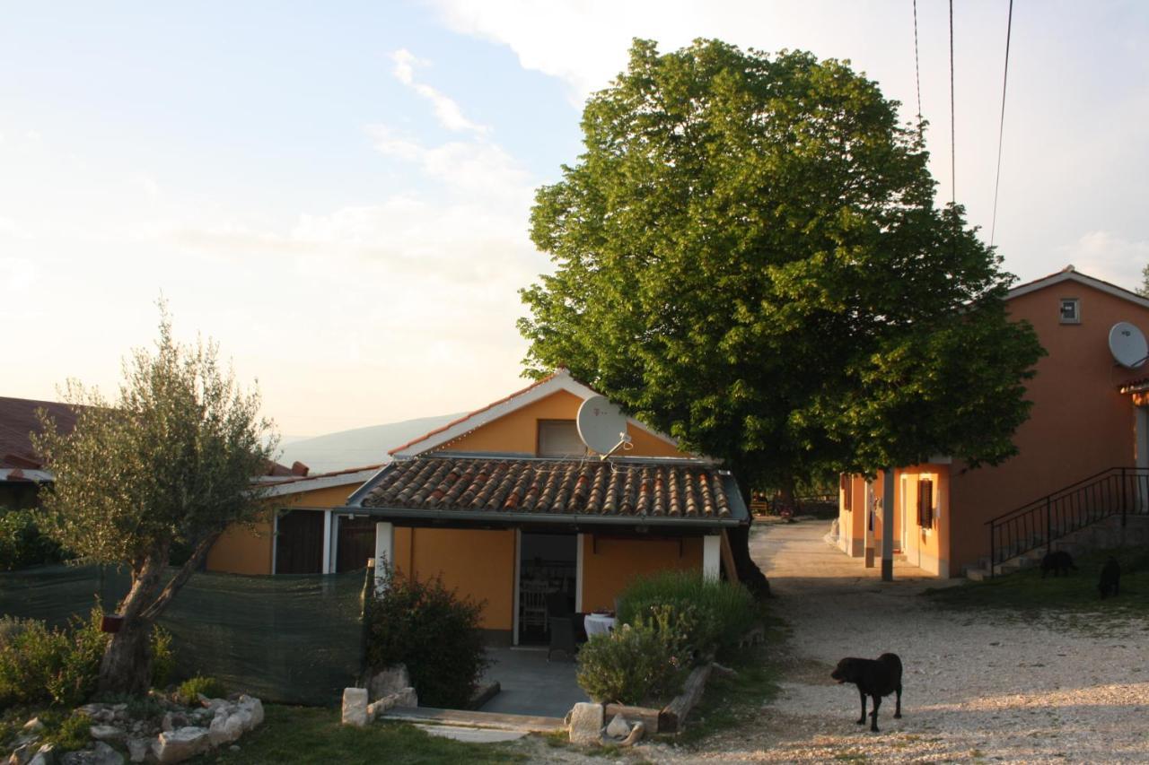 Kuca Za Odmor Lana Apartman Kršan Kültér fotó